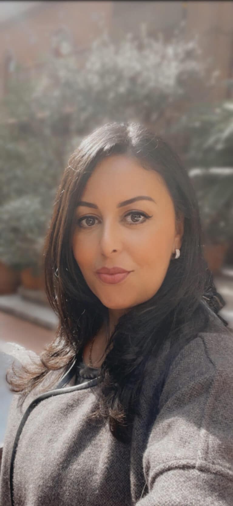 Hanan el Emrani, Hypnotherapeut