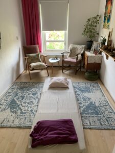 Kirsten Holistisch coach Almere praktijk1 scaled