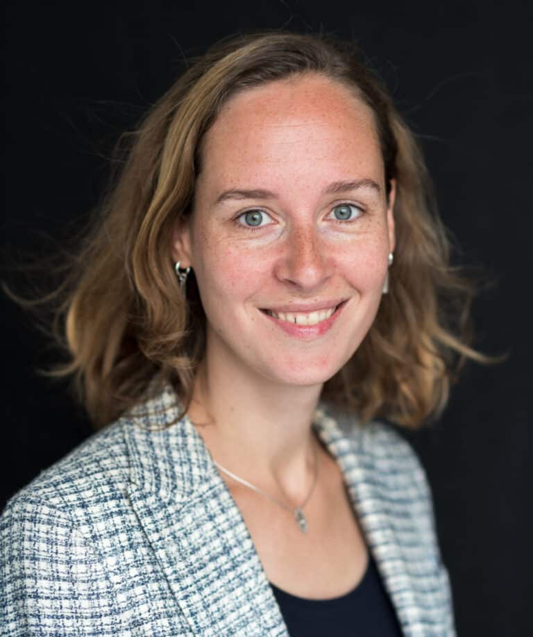 Lucienne, Psycholoog