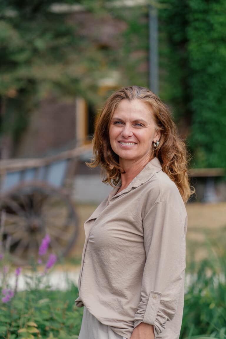 Desiree Swalef, Hypnotherapeut