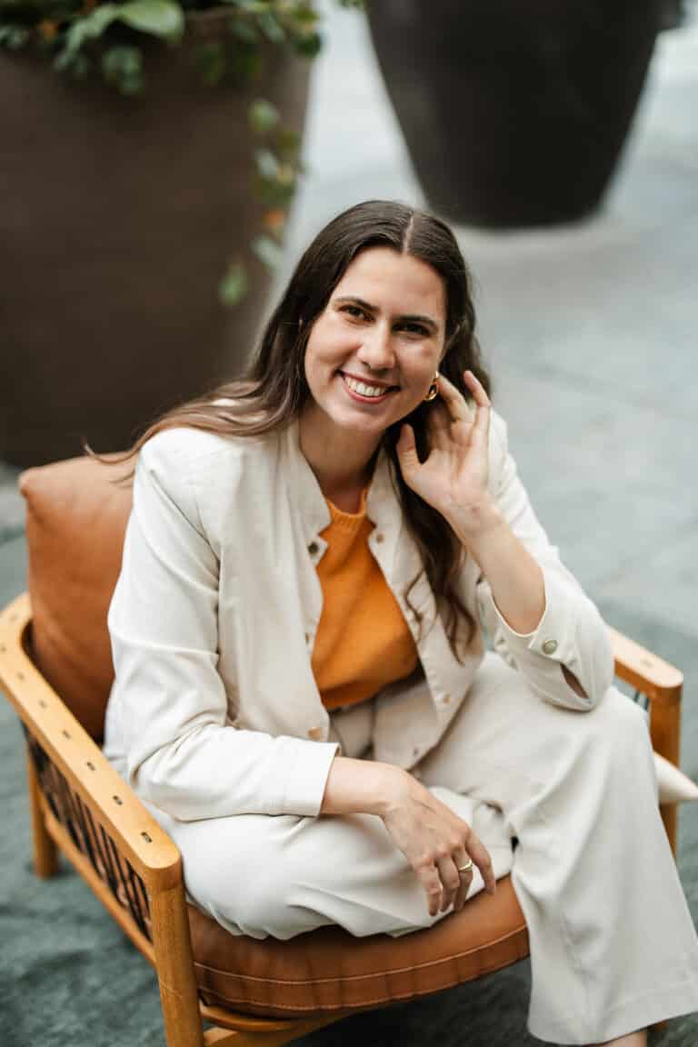 Nina van den Bosch, Relatietherapeut