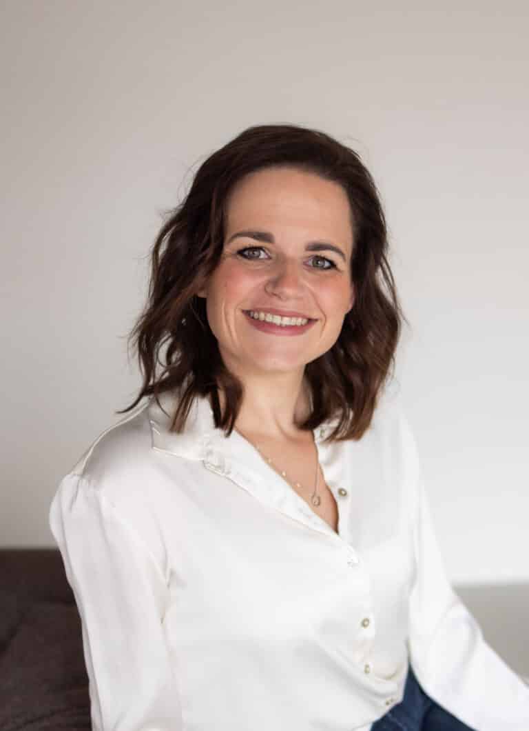 Hely Bouwmans, Hypnotherapeut